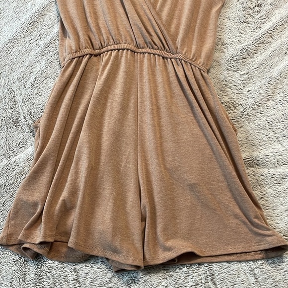 Carole Christian Camel Tan Romper - Picture 8 of 10